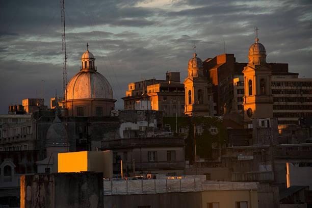 Apartamento En Edificio Palacio Colon Montevideo Exterior photo